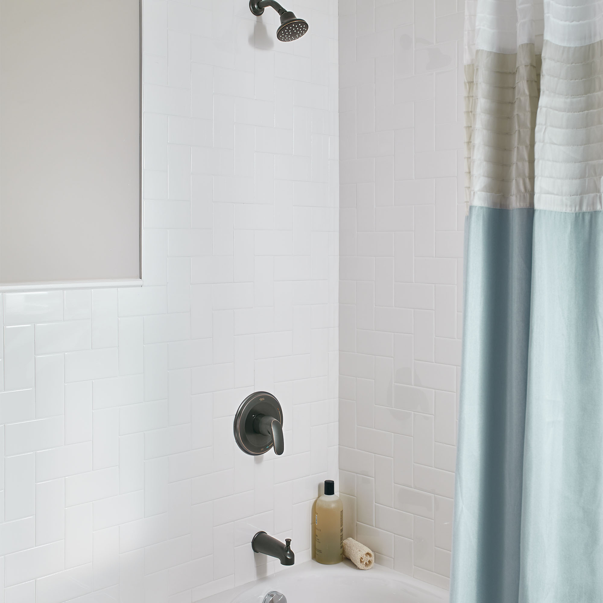 Colony® Pro 1.75 gpm/6.6 L/min Water-Saving Showerhead