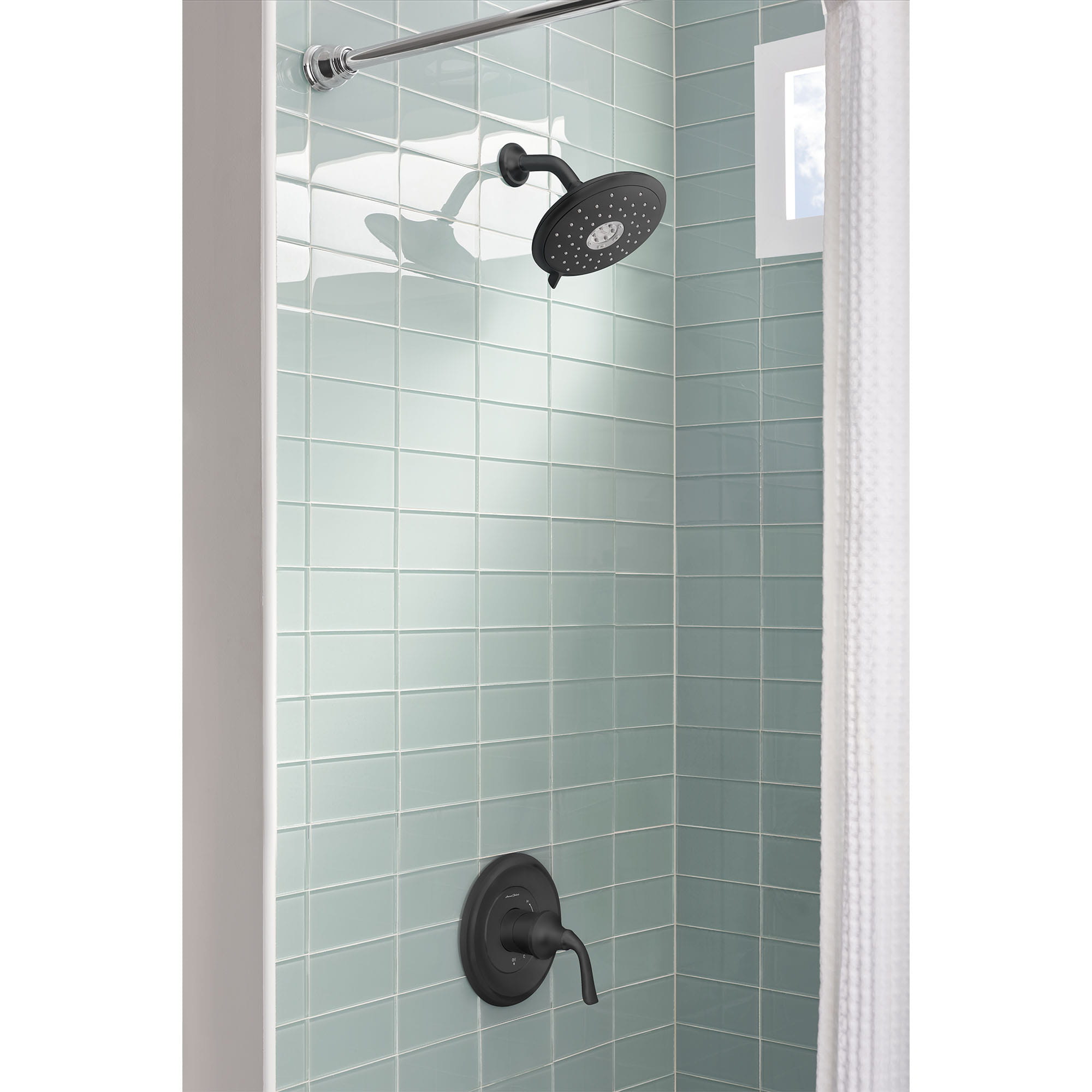 Spectra Fixed™ 7-Inch 1.8 gpm/6.8 L/min Fixed Showerhead