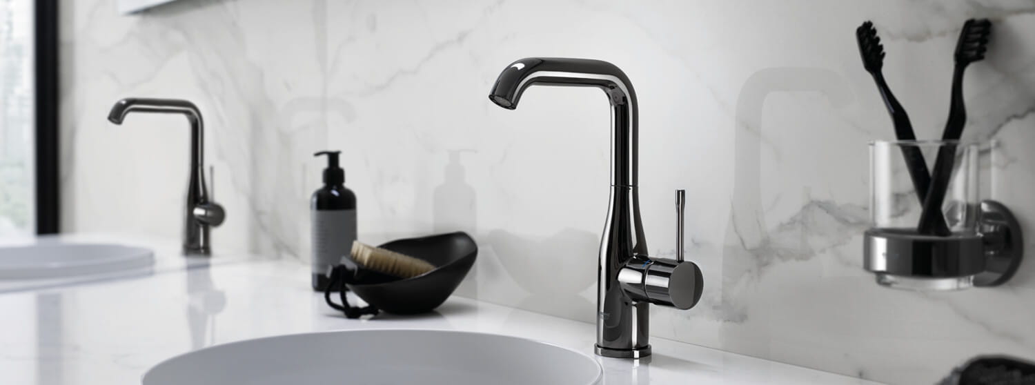 Details about   Deck Mounted Ceramic Faucet Chrome Polished Contemporary Style Basin Faucets Tap 