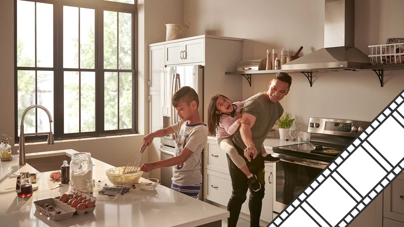 Reel Family Holidays Banner