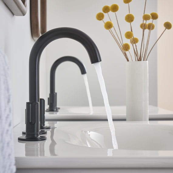 studio-s-black-bathroom-faucet