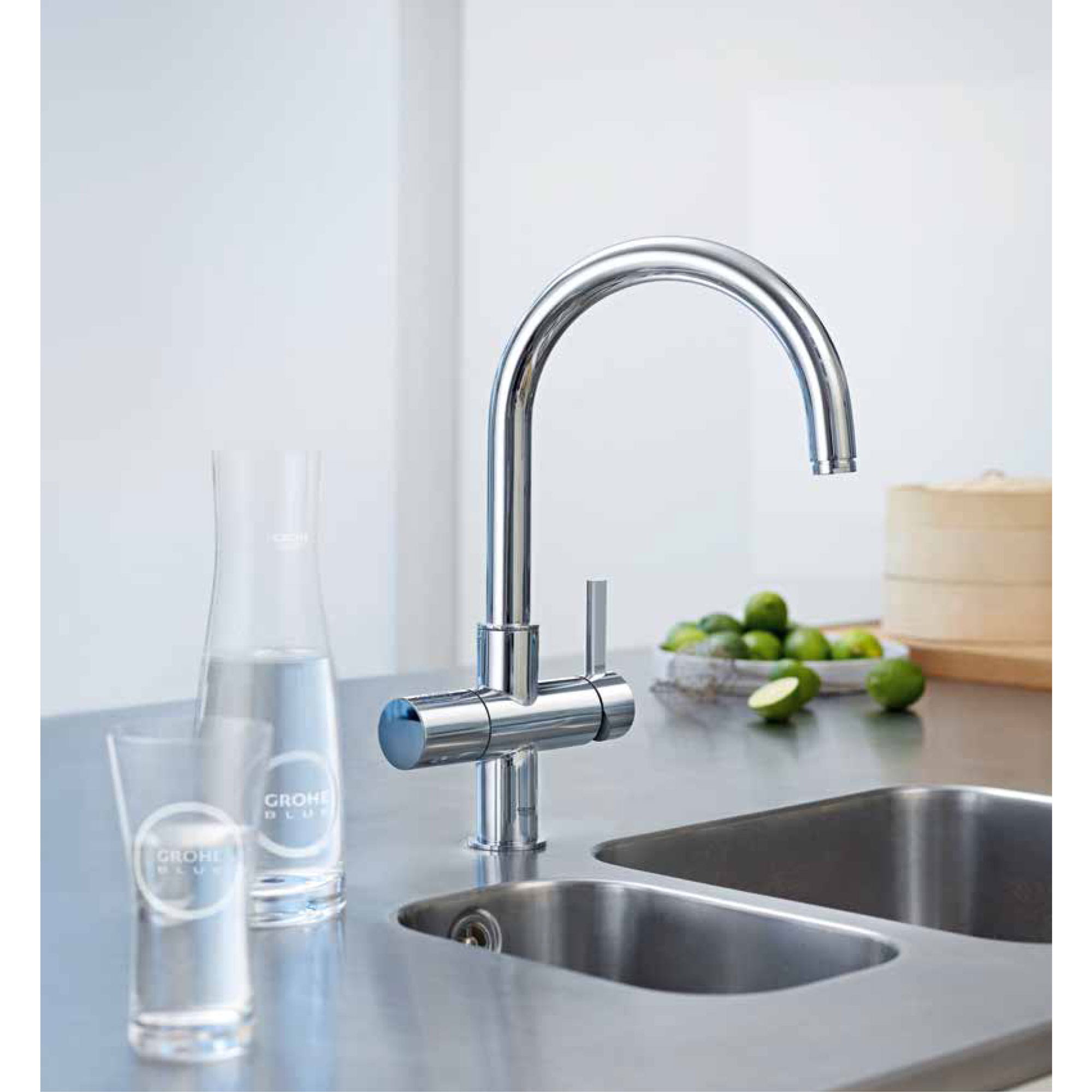 faucet with GROHE glasses
