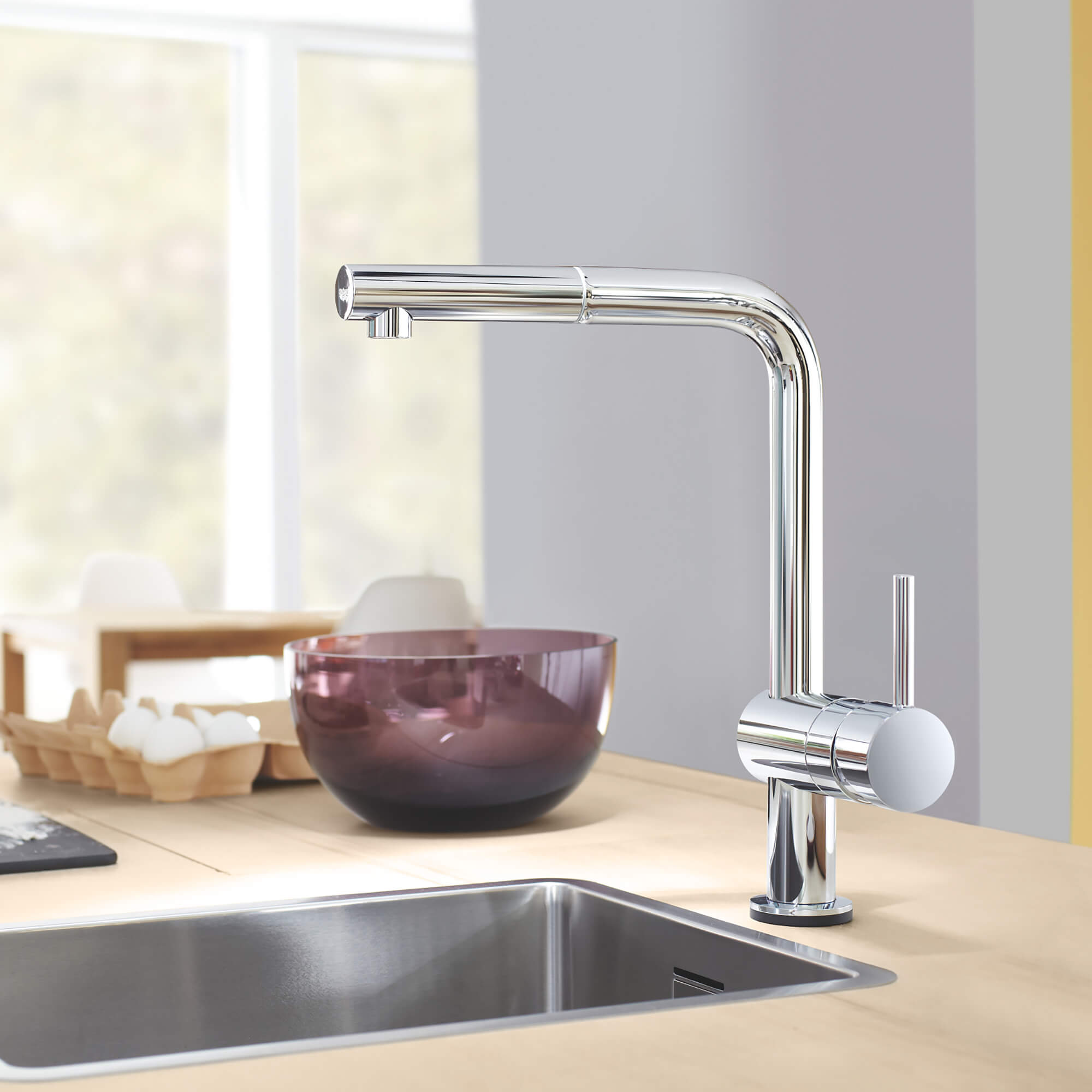 Minta Touch kitchen faucet