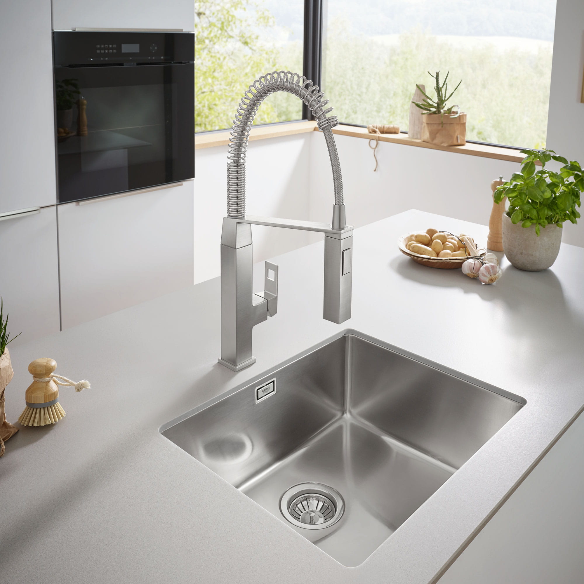 Eurocube Kitchen Faucet