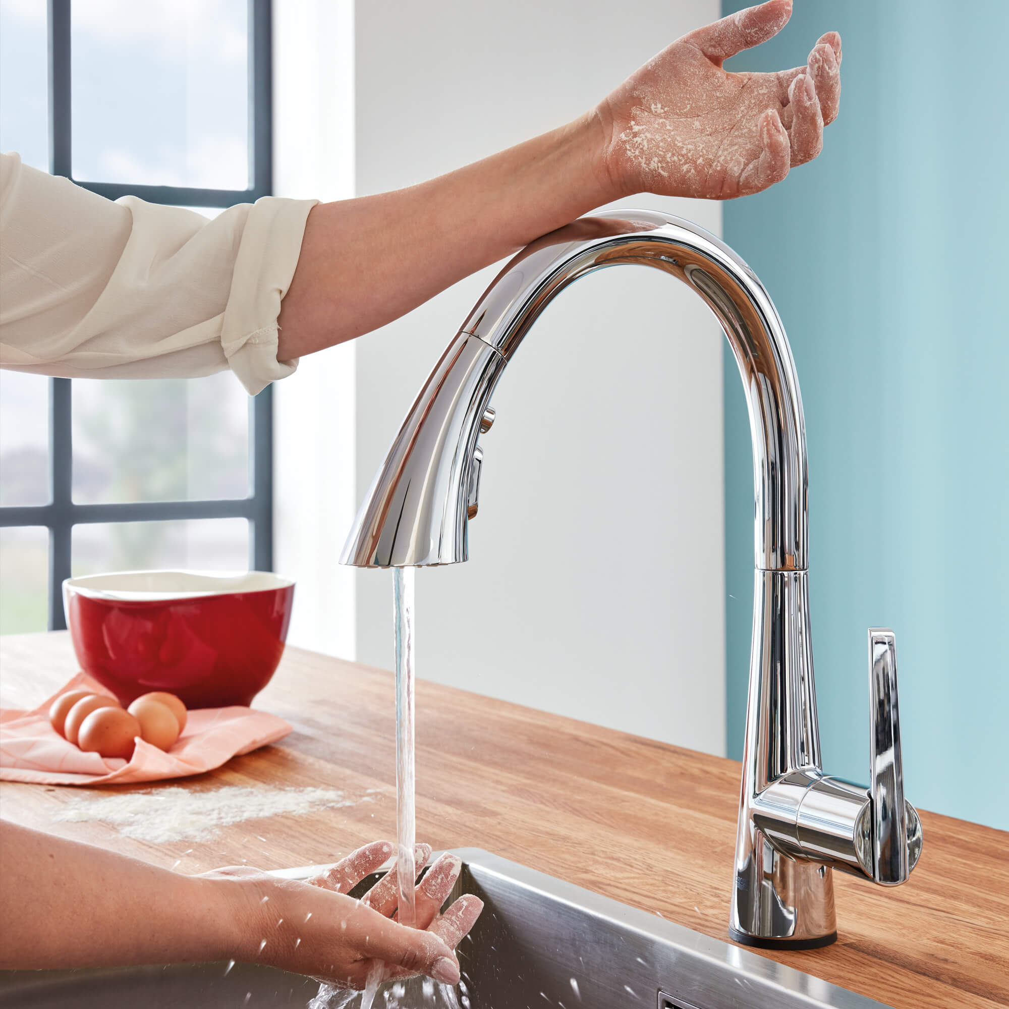 Touchless Kitchen Faucets and Showers | GROHE