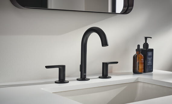 Studio S Widespread Faucet in Matte Black